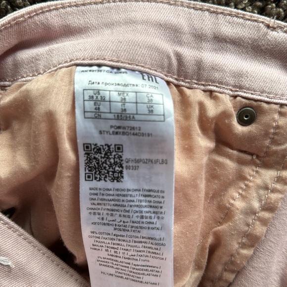 Men’s or Women’s Pink Guess jeans - Picture 3 of 7